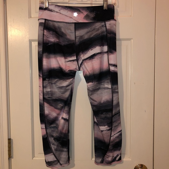 Multi Color Marble Crop Leggings With Hole Accents - Picture 2 of 5